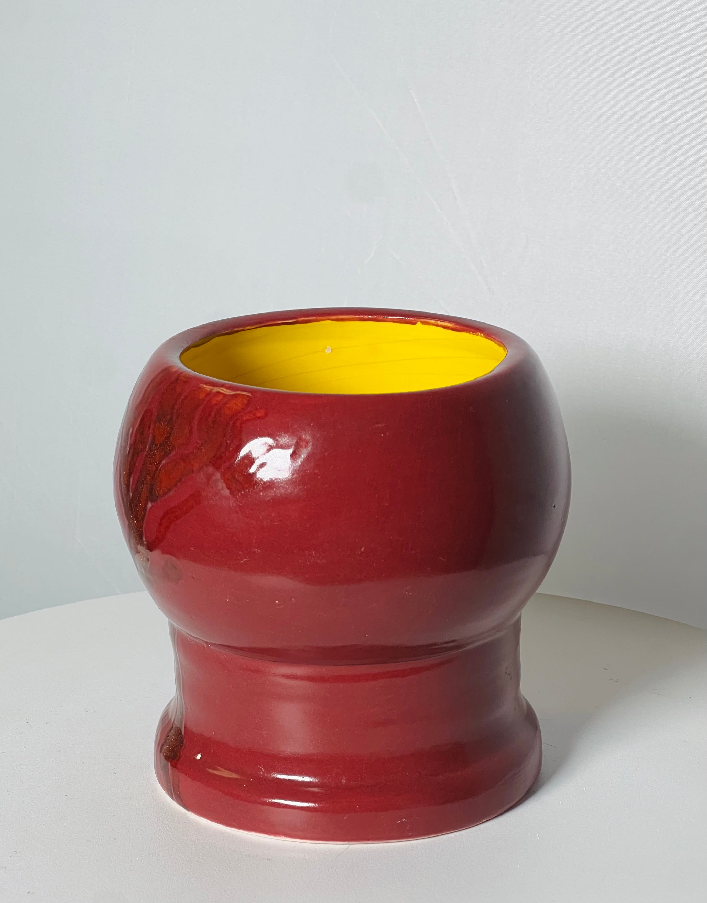 Small Red Retro Vase (Vintage)