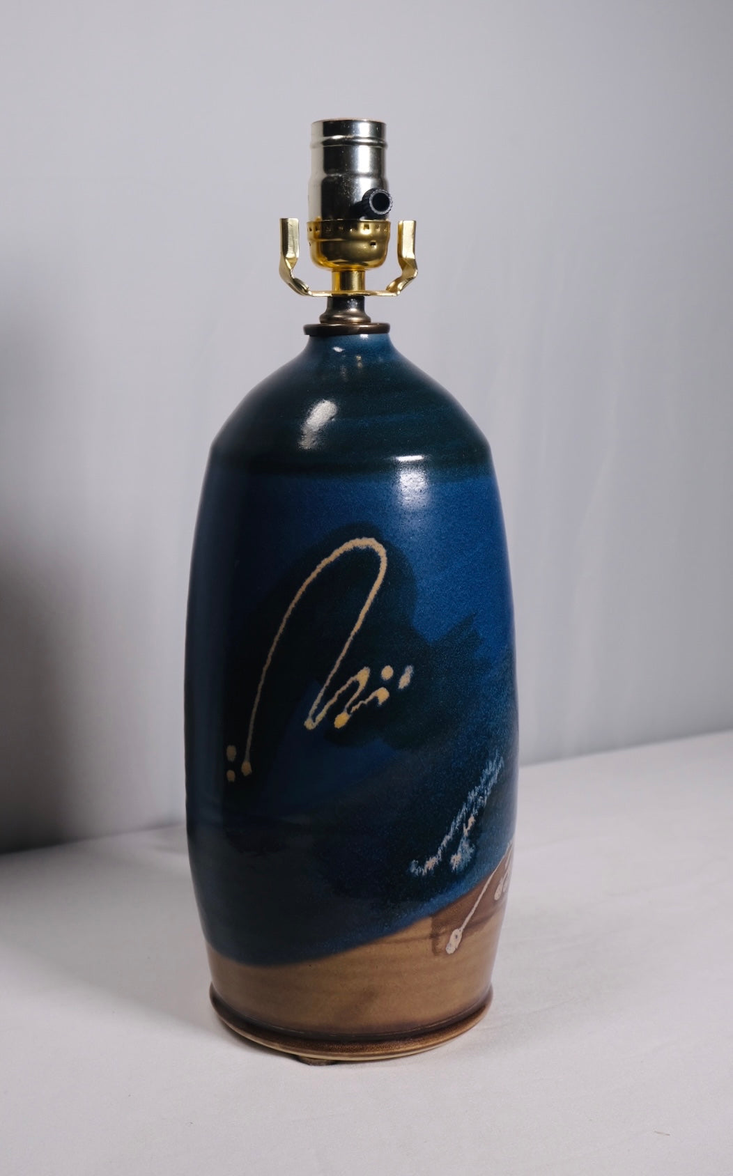 Blue MCM Studio Pottery Table Lamp (Vintage)