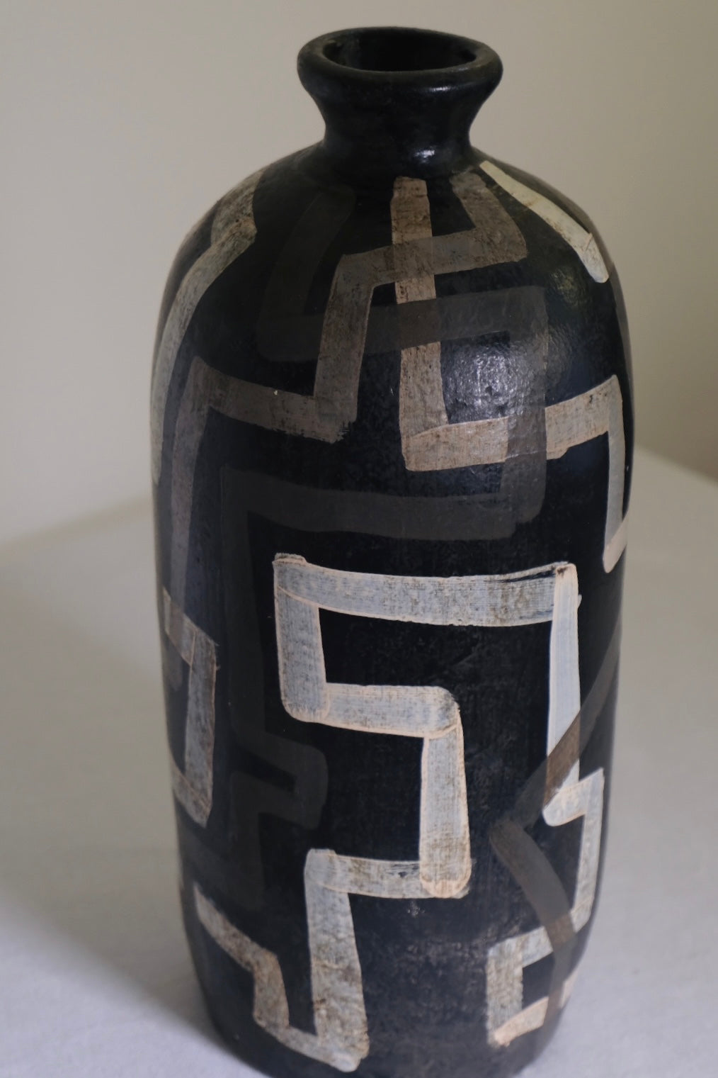 “Grid Line” Abstract Vase (Black Version)