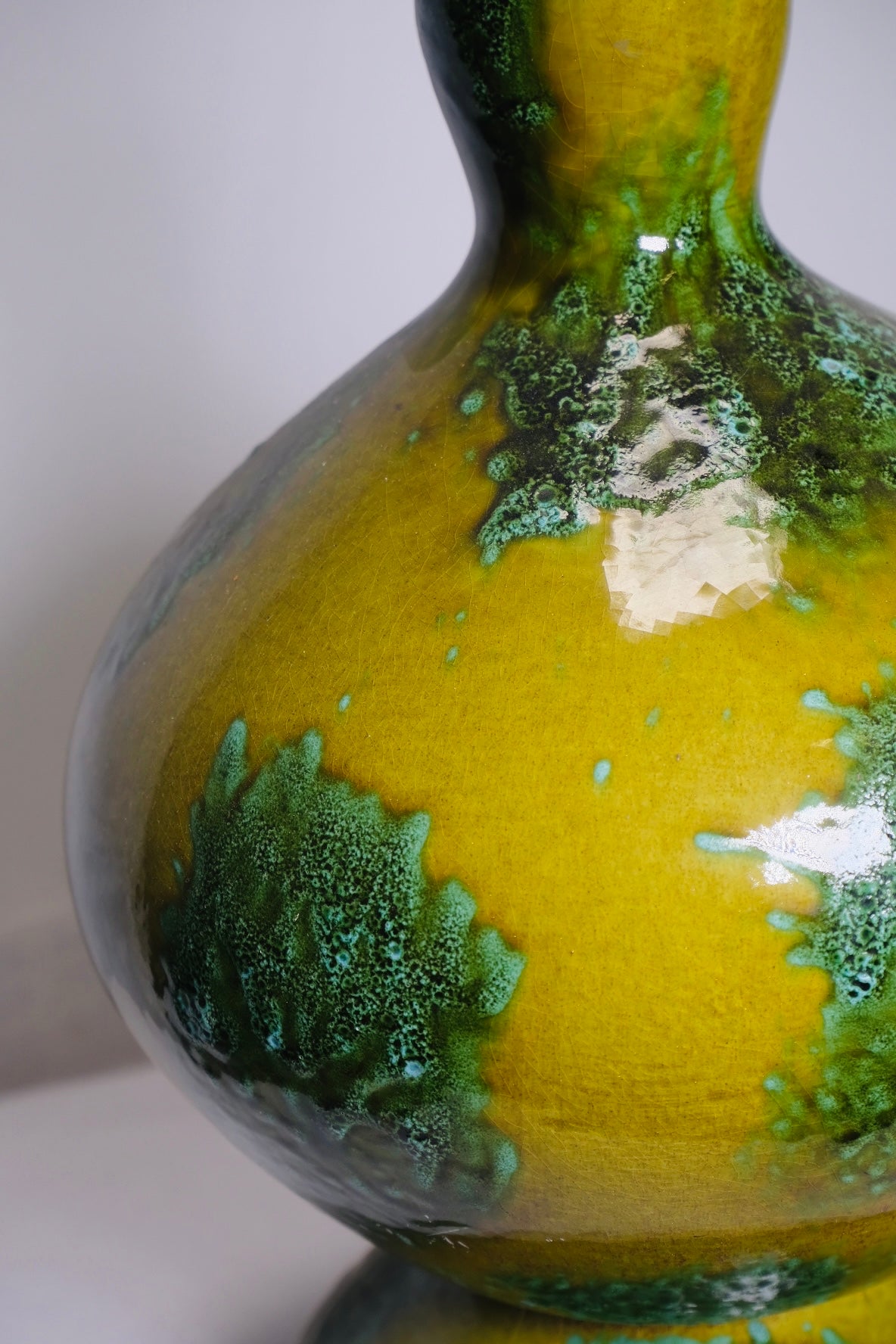 Green 1960s Gourd-like Glaze Lamp (Vintage)