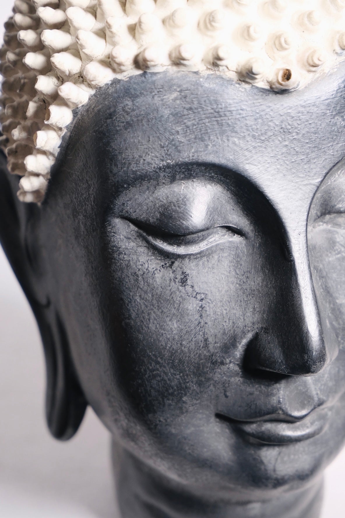 Buddha Shakyamuni Head (Invert Black)