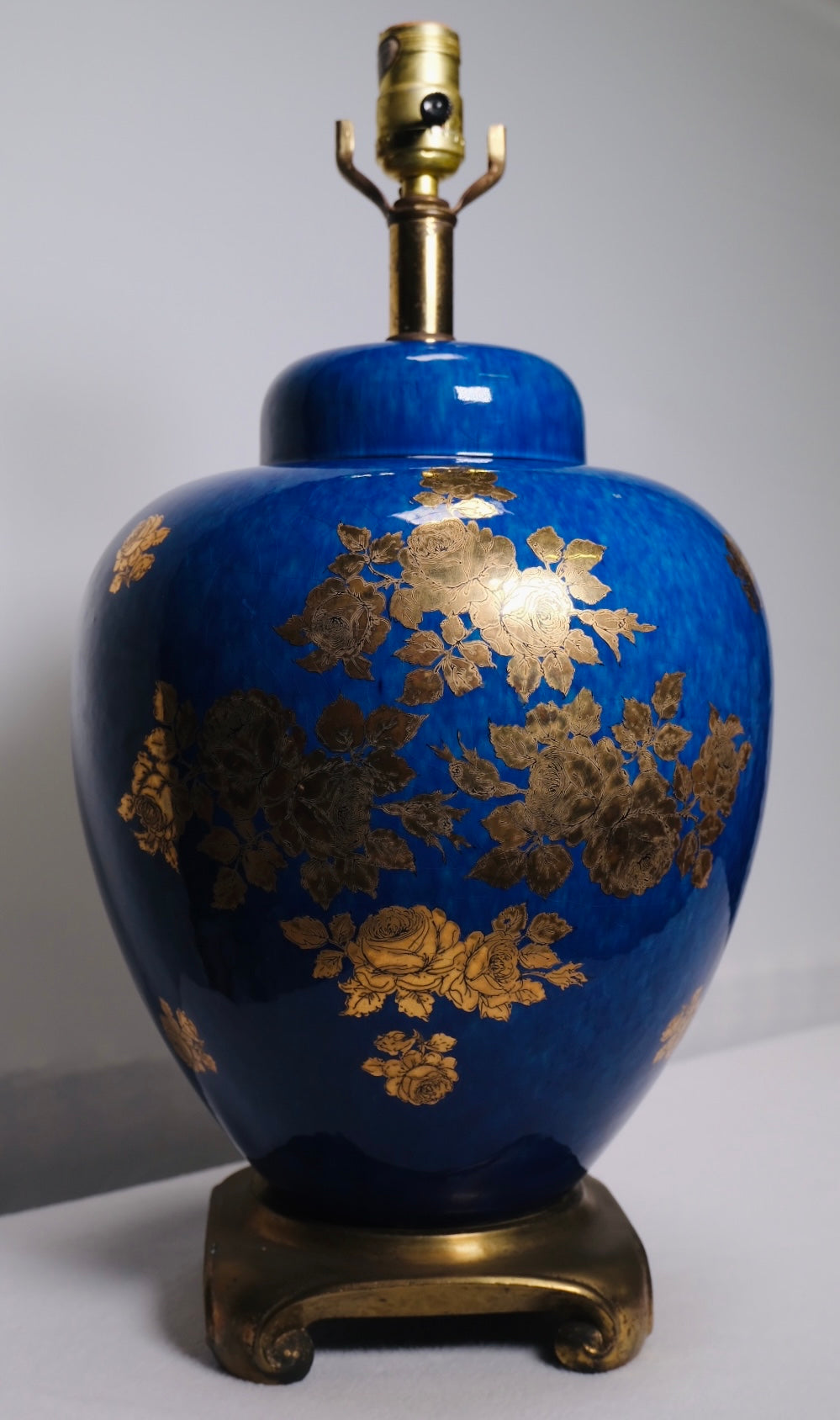 Blue And Gold Leaf Chinese Table Lamp