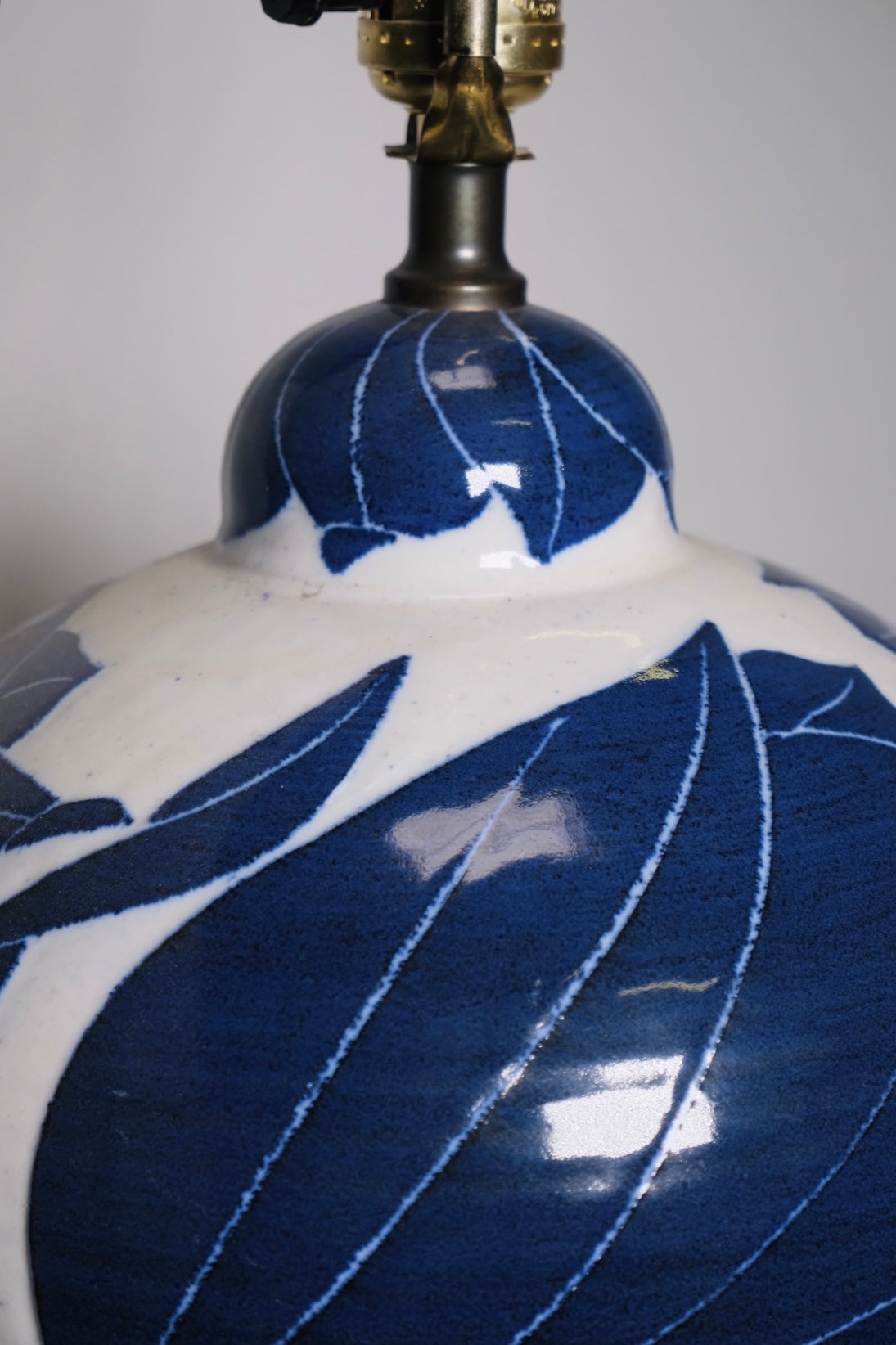 Blue/White Floral Lamp (Vintage)