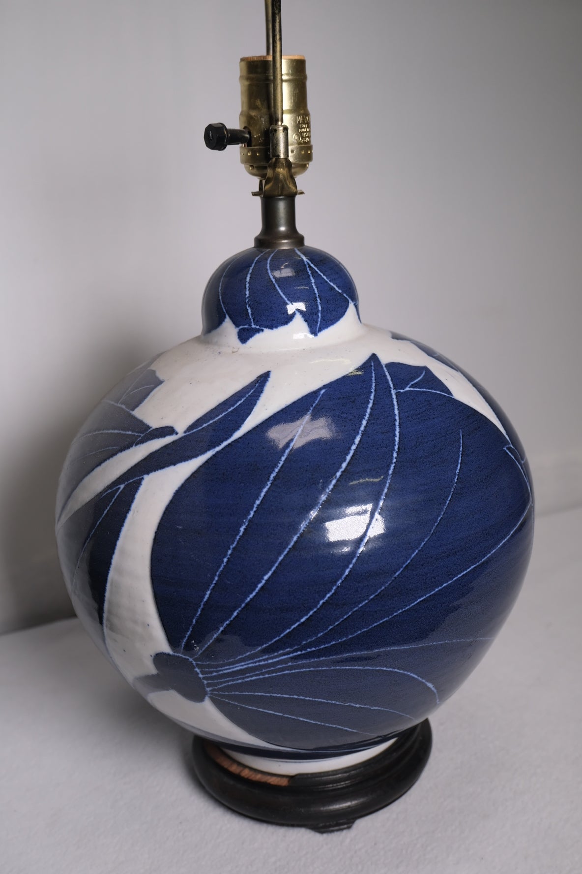 Blue/White Floral Lamp (Vintage)
